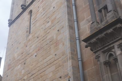 cathédrale de Vannes : mise en peinture descentes d'eaux pluviales