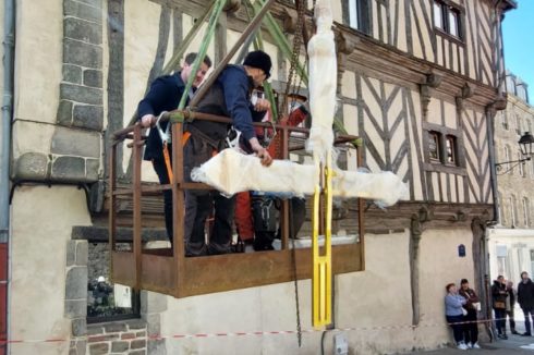 travaux en hauteur bretagne, dorure de croix du clocher St Patern